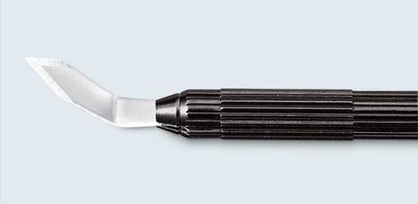 P3 0012 05045 2004007632 Micro Feather Fine Incision K 7632B A6 RGB 575px